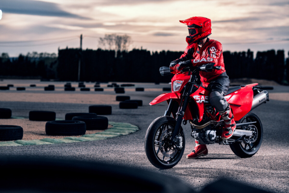 Husqvarna SM 700