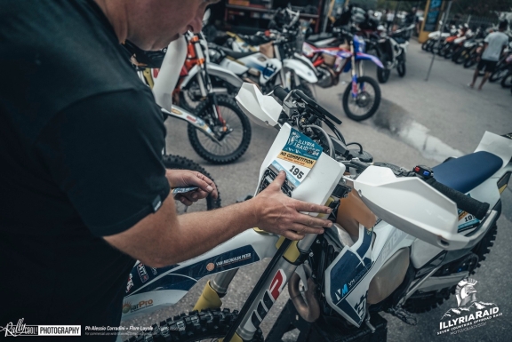 Leon Sagaert Full-service